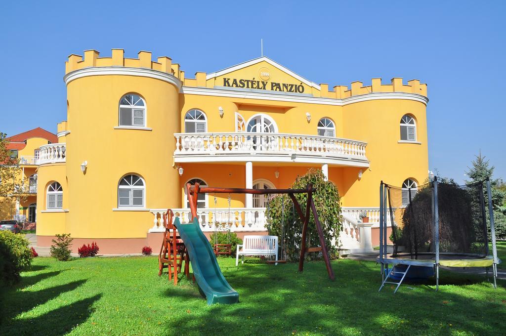 Hotel Kastely Panzio Hajdúszoboszló Exterior foto