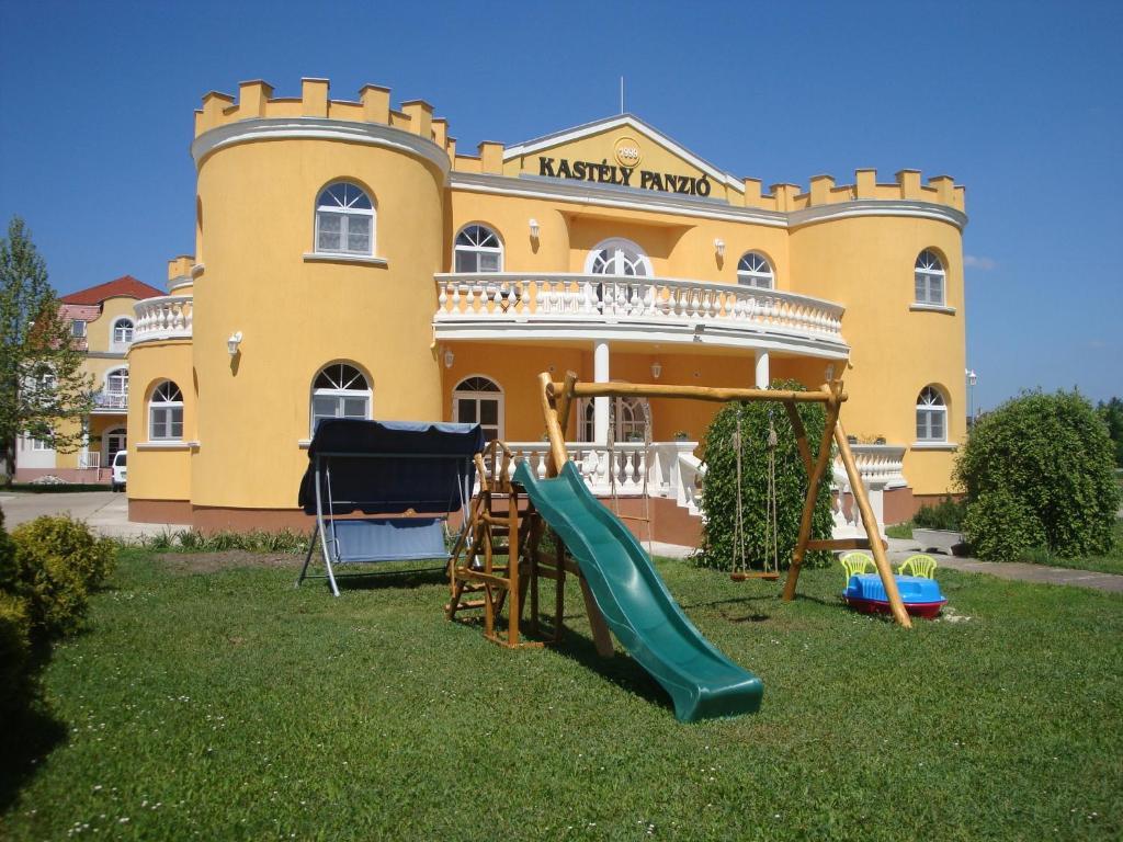 Hotel Kastely Panzio Hajdúszoboszló Exterior foto